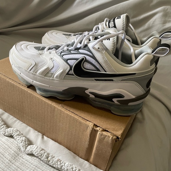 Nike Vapormax Evo - Picture 2 of 11